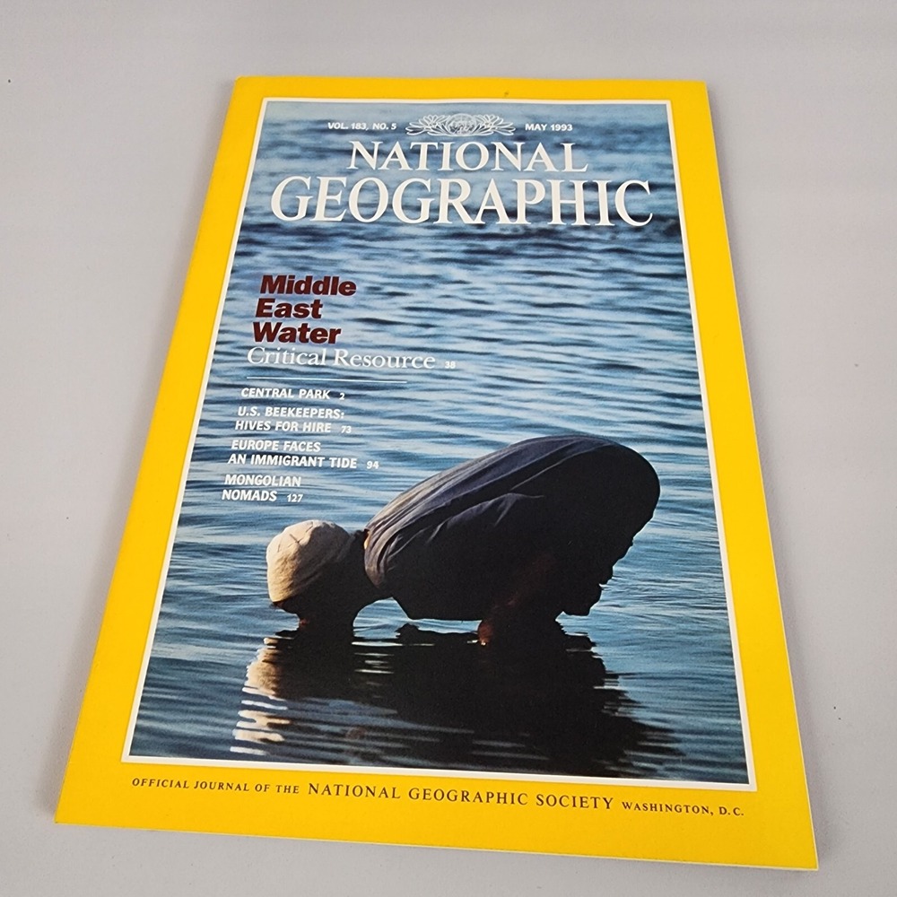 National Geographic Magazine May 1993 No Insert